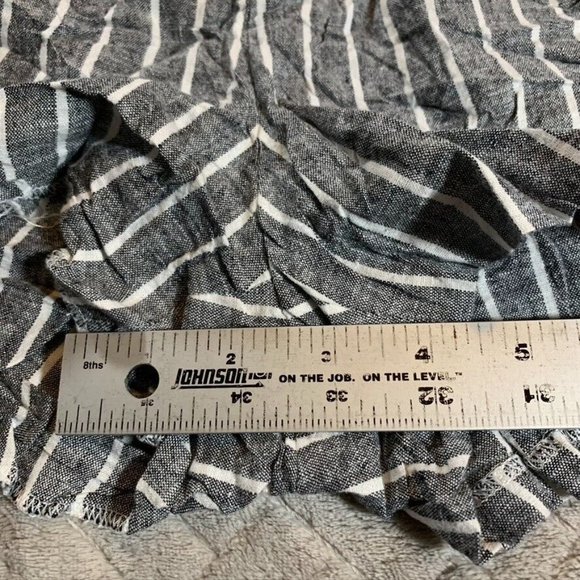 Express Womens Small Short Shorts Linen Blend Gray Striped High Rise Stretch - Picture 8 of 12